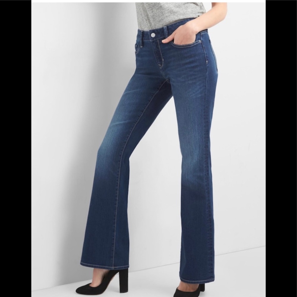 ✌️NWOT Gap Long and Lean Mid Rise Jeans 24 & 25